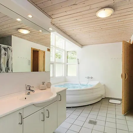 Rubinsoen Skovhuse * Hasle