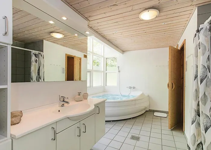 Rubinsoen Skovhuse * Хасле